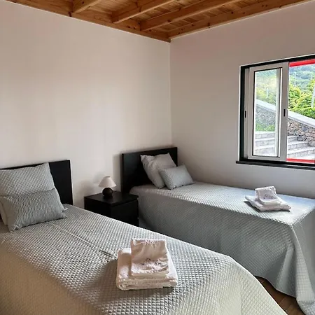 Adega Do Cagarro * Prainha (Sao Roque do Pico)