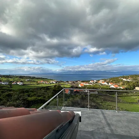 Adega Do Cagarro Holiday home *
