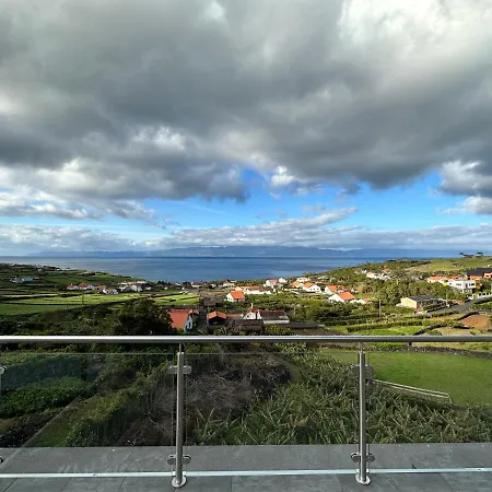 Adega Do Cagarro Holiday home *
