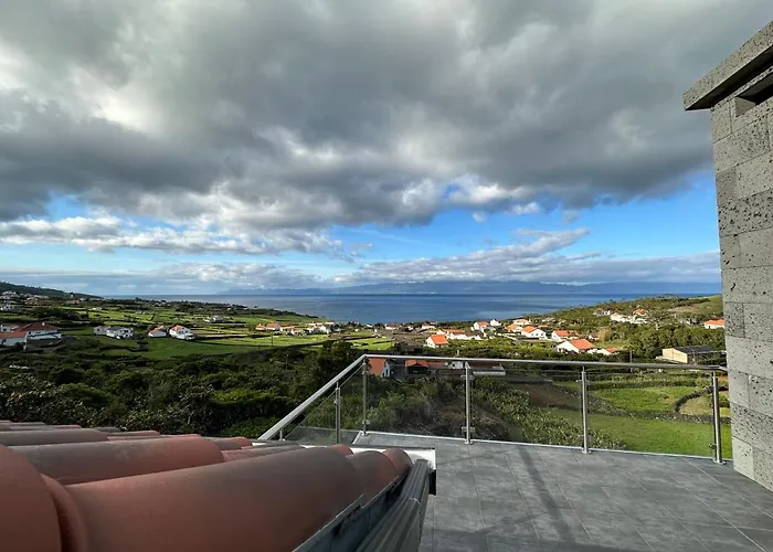 Adega Do Cagarro Holiday home *