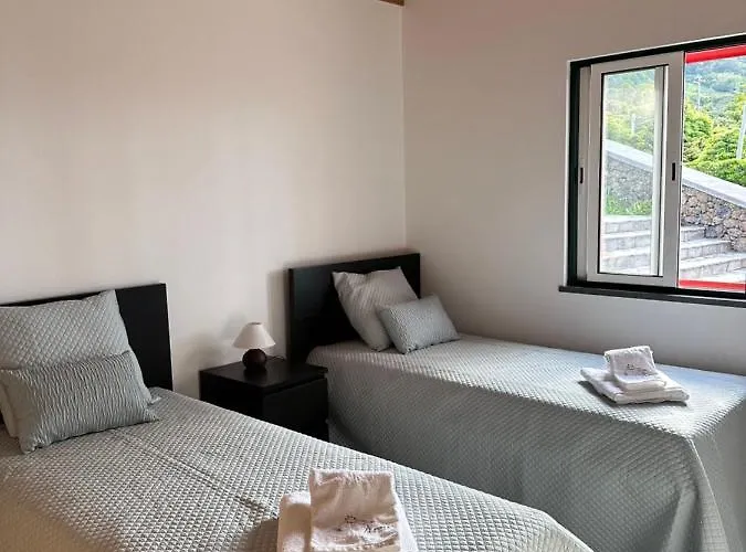 Adega Do Cagarro * Prainha (Sao Roque do Pico)